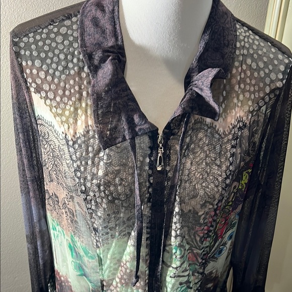 Black Floral Long Zip Front Top John Mark Large. WT247 - Picture 8 of 12